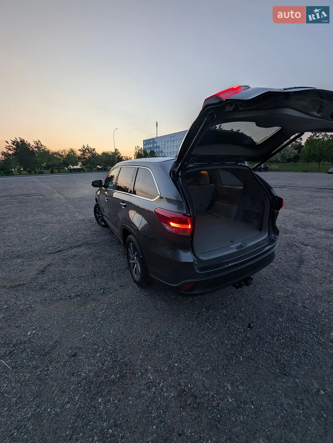 2018 Toyota Highlander - мініатюра 3