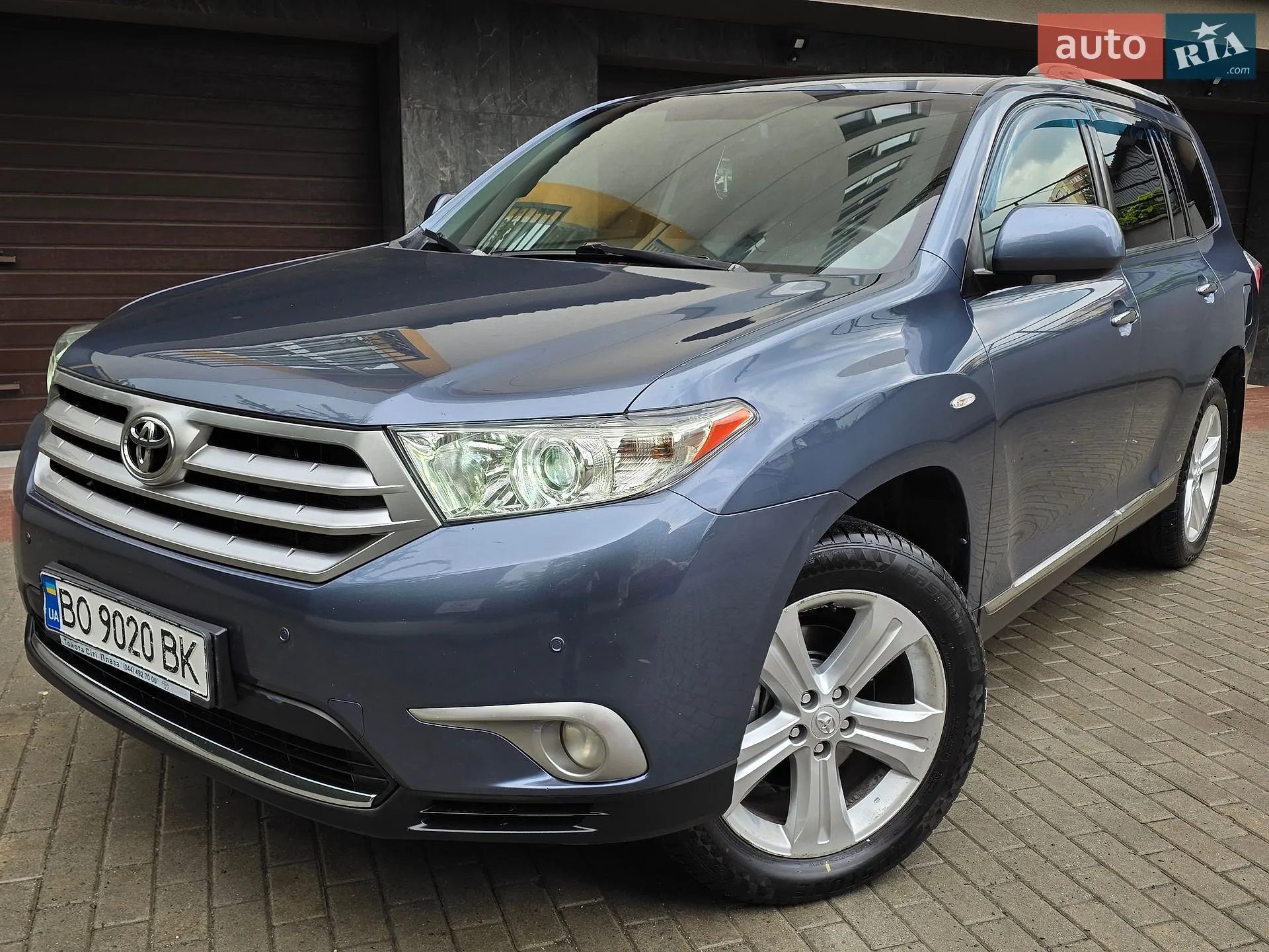 2011 Toyota Highlander - мініатюра 2