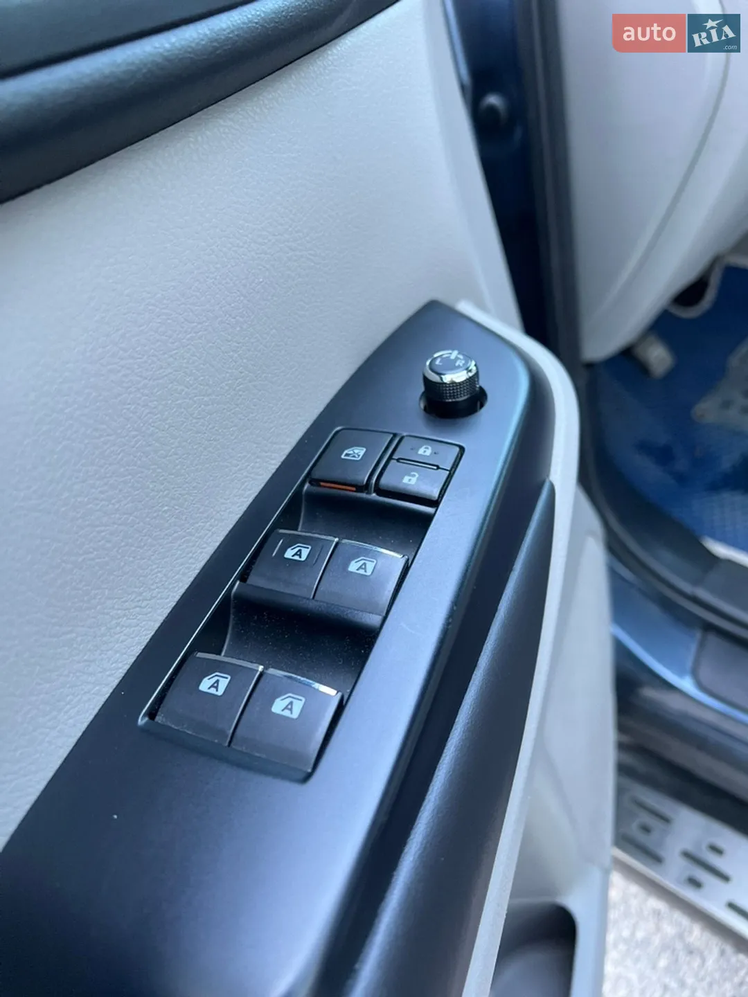 2017 Toyota Highlander - мініатюра 12