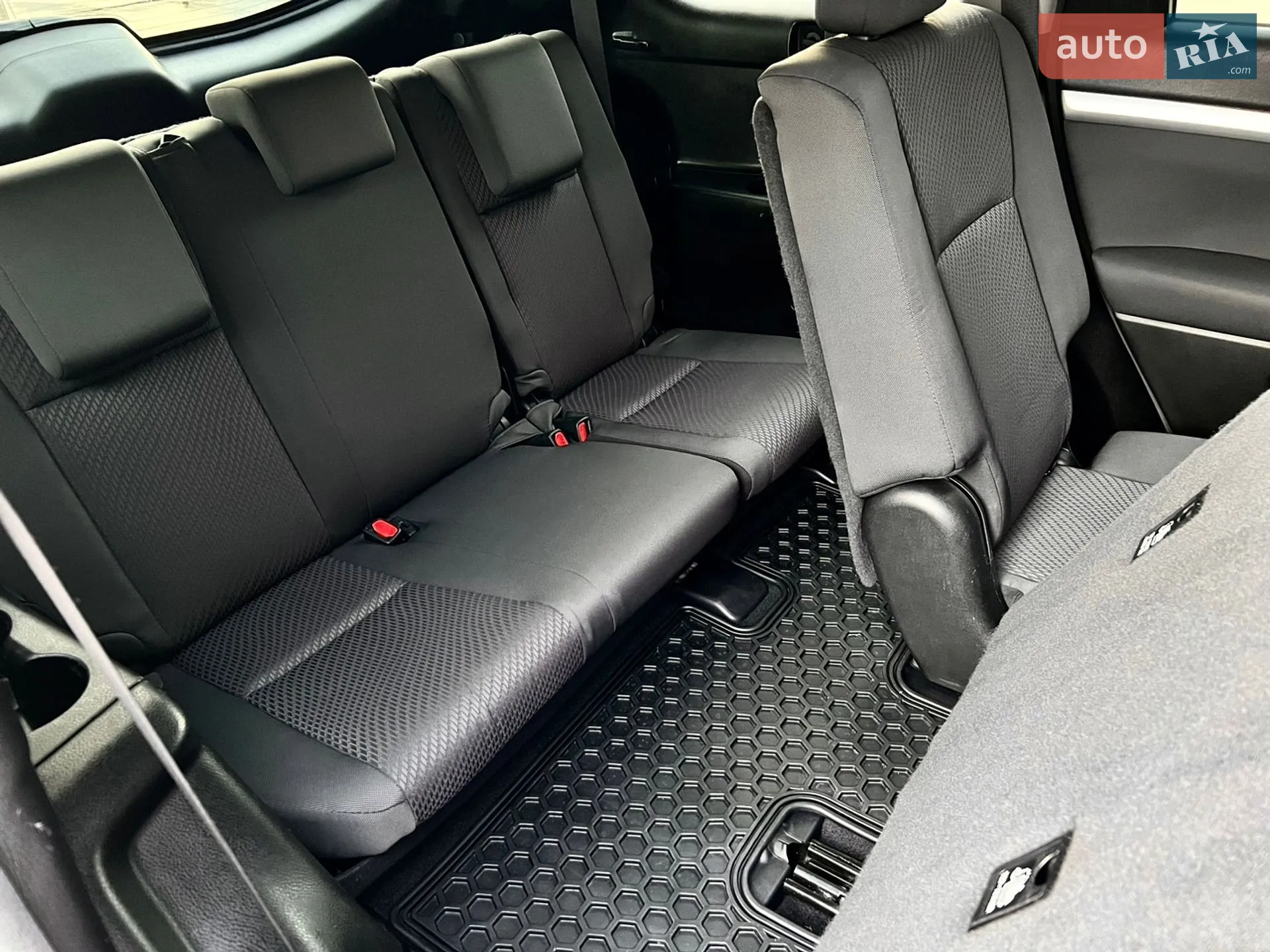 2017 Toyota Highlander - мініатюра 4