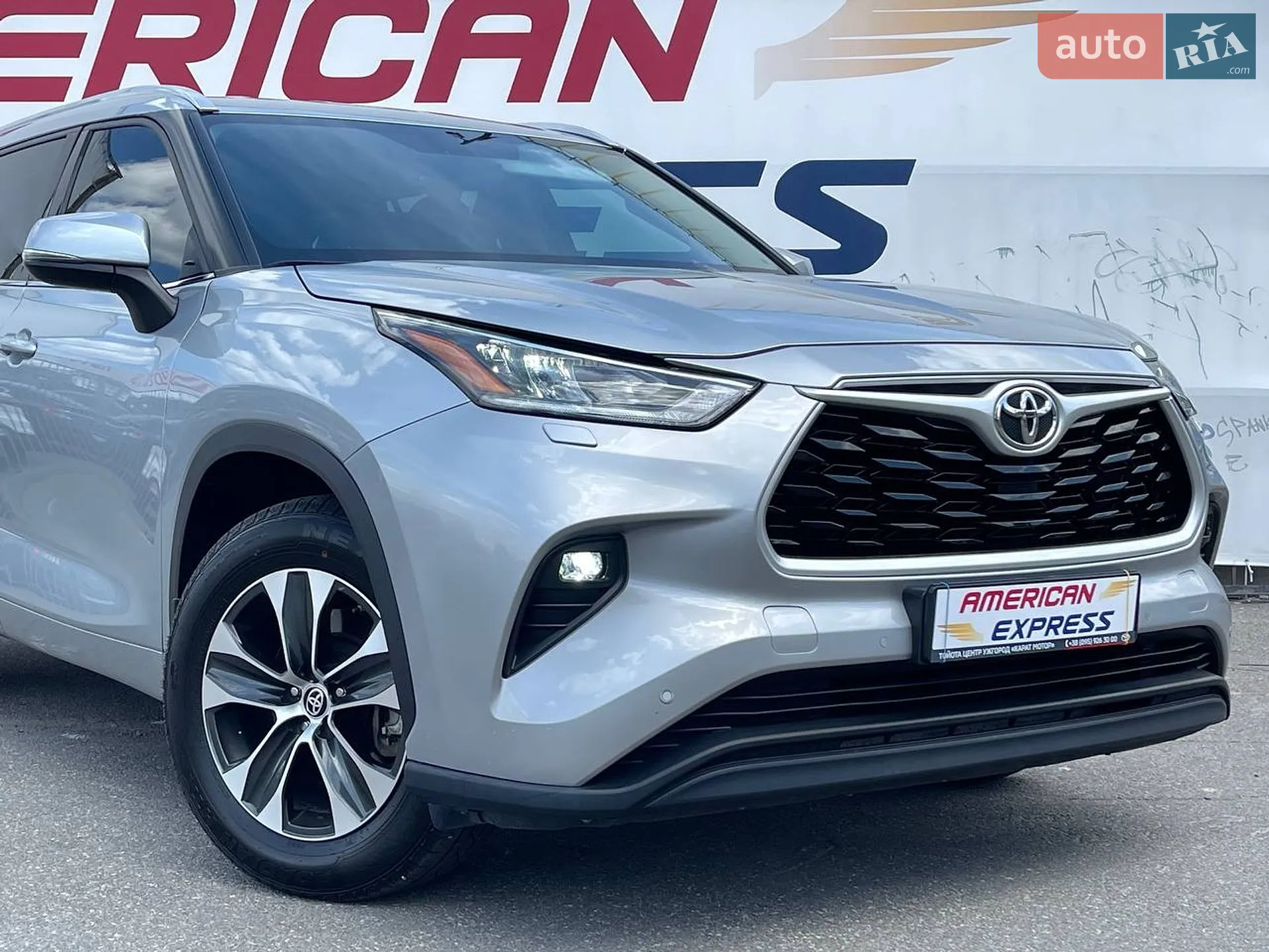 2020 Toyota Highlander - мініатюра 2