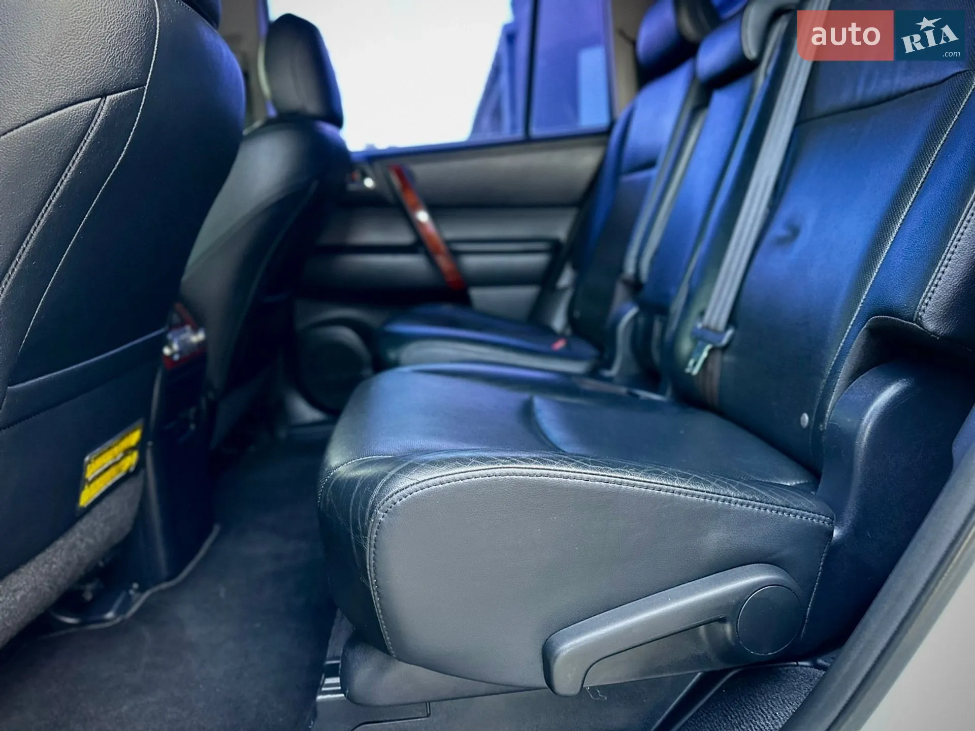 2012 Toyota Highlander - мініатюра 22