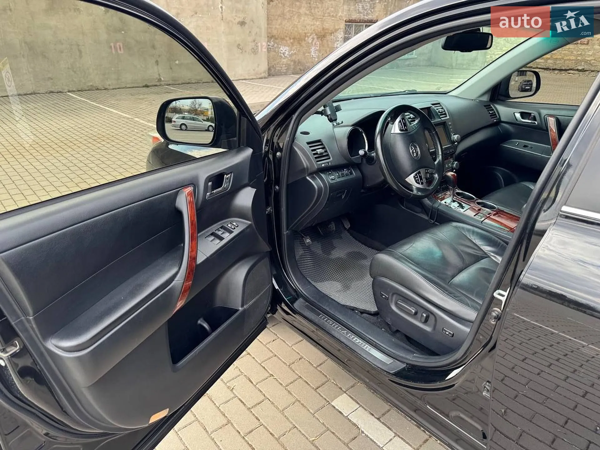 2011 Toyota Highlander - мініатюра 9