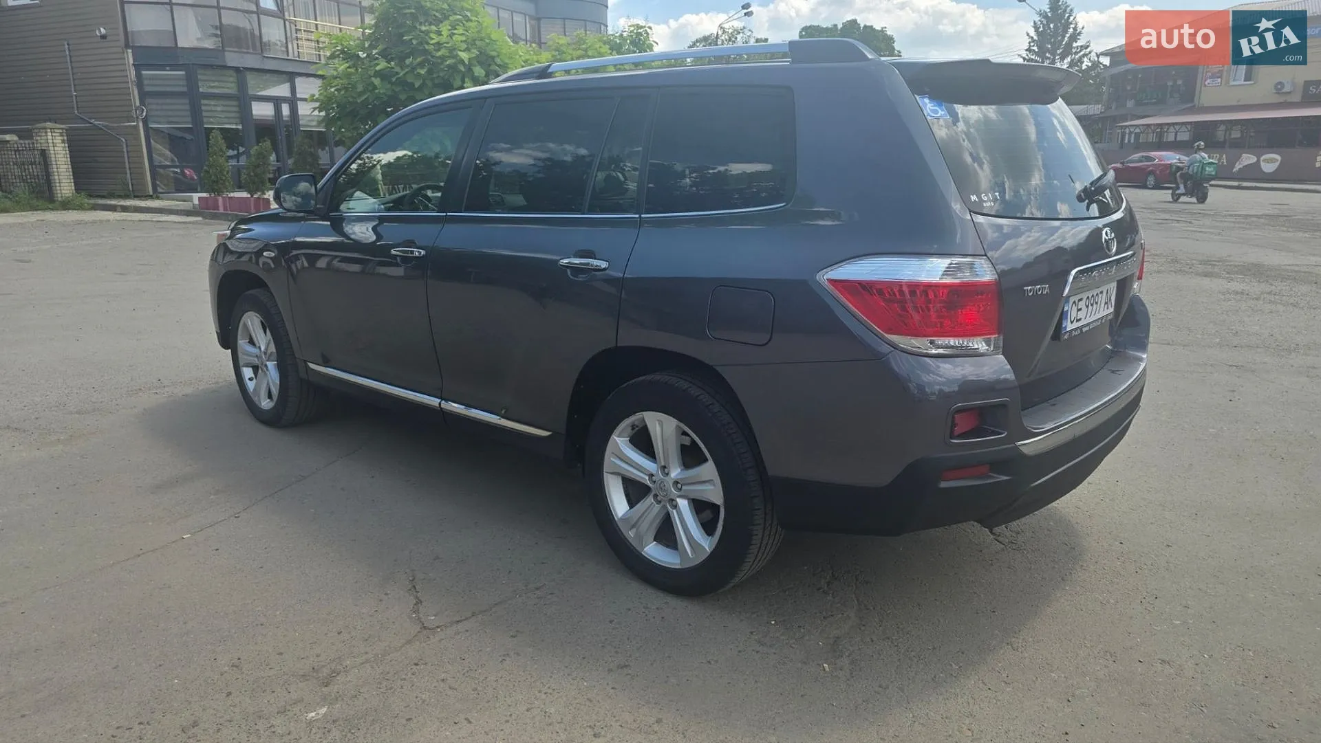 2013 Toyota Highlander - мініатюра 2
