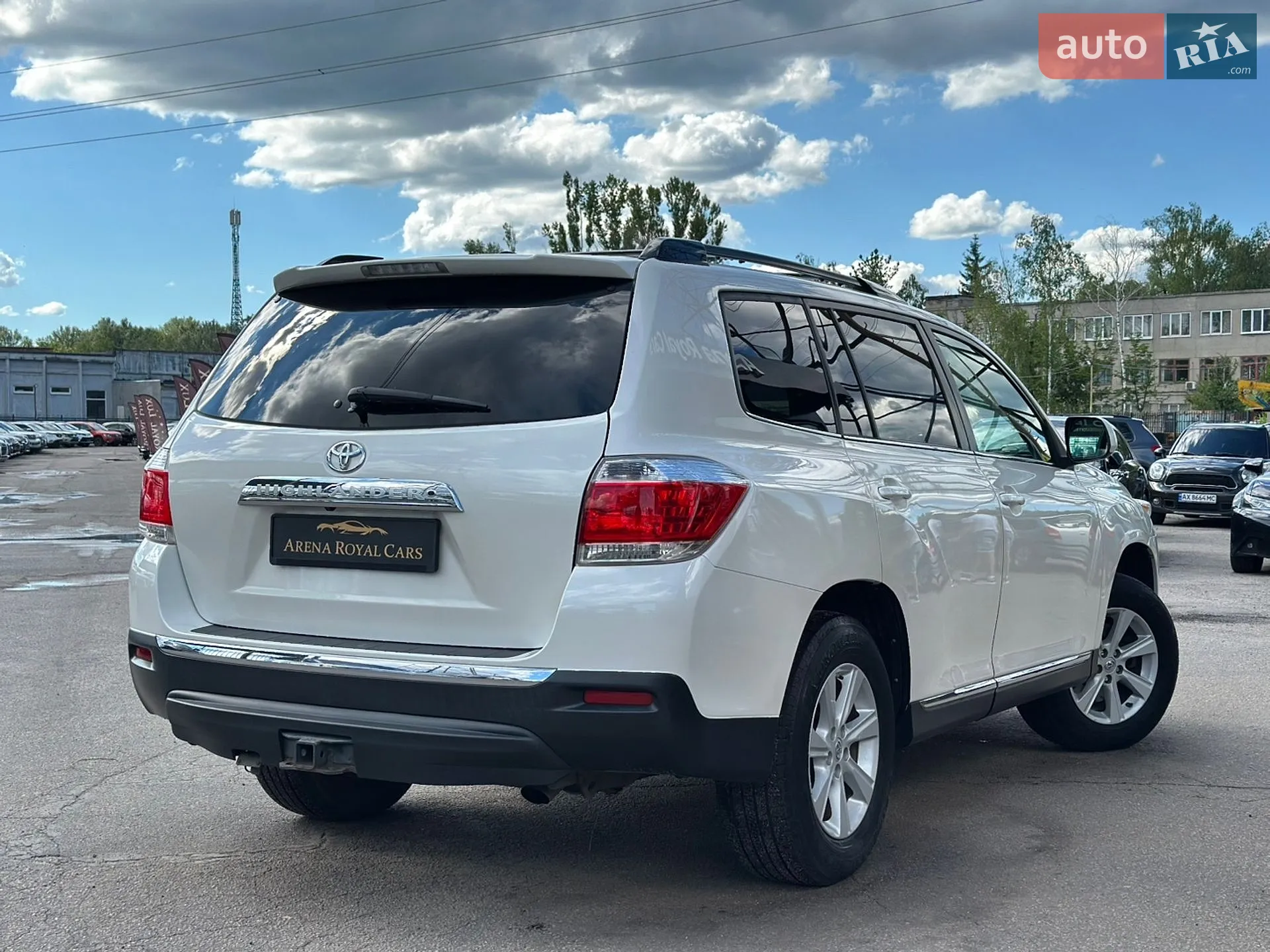 2013 Toyota Highlander - мініатюра 2