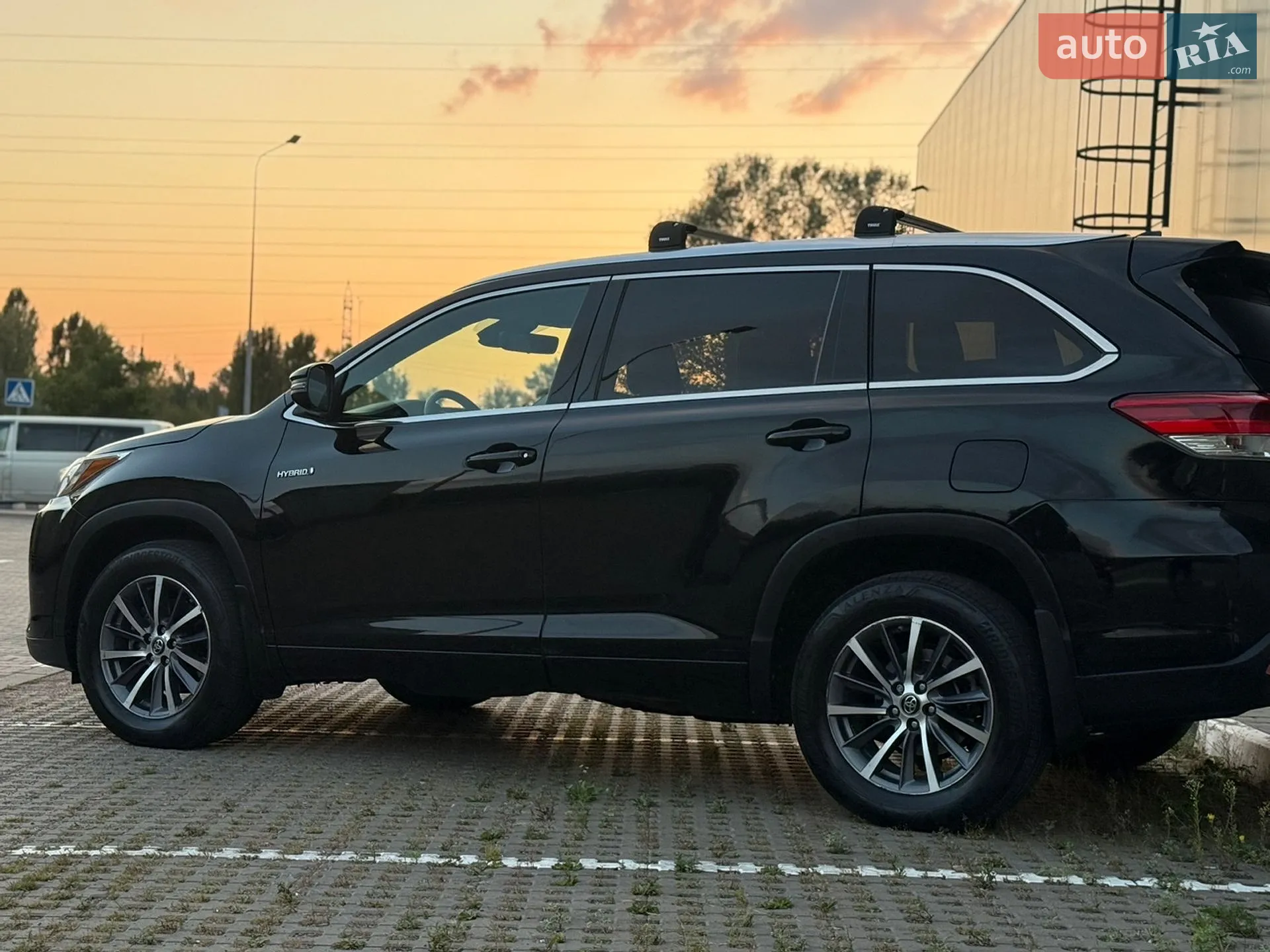 2017 Toyota Highlander - мініатюра 4