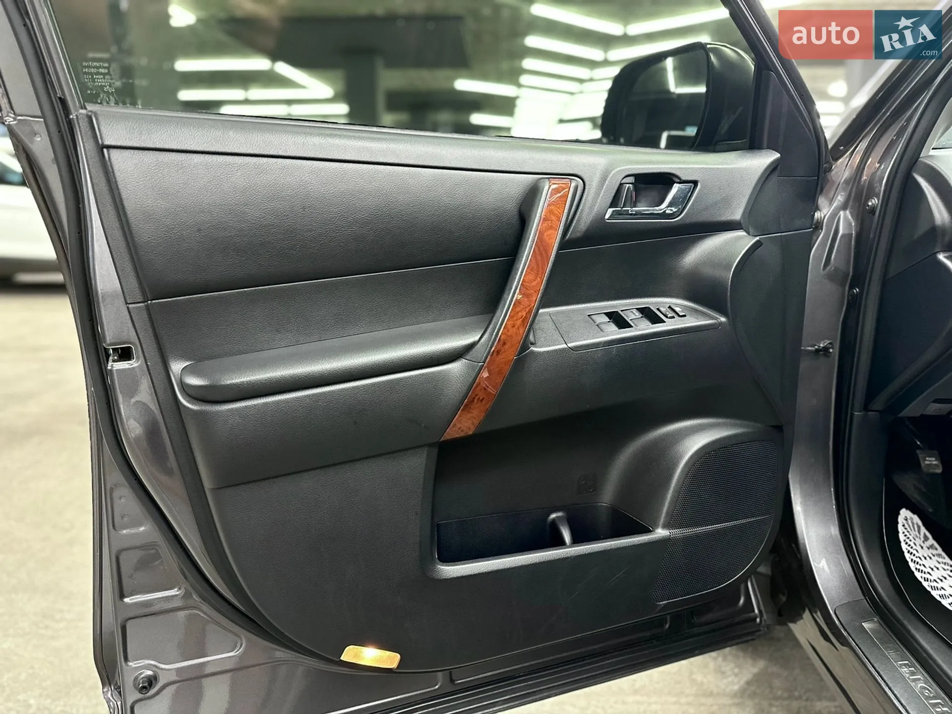 2012 Toyota Highlander - мініатюра 9