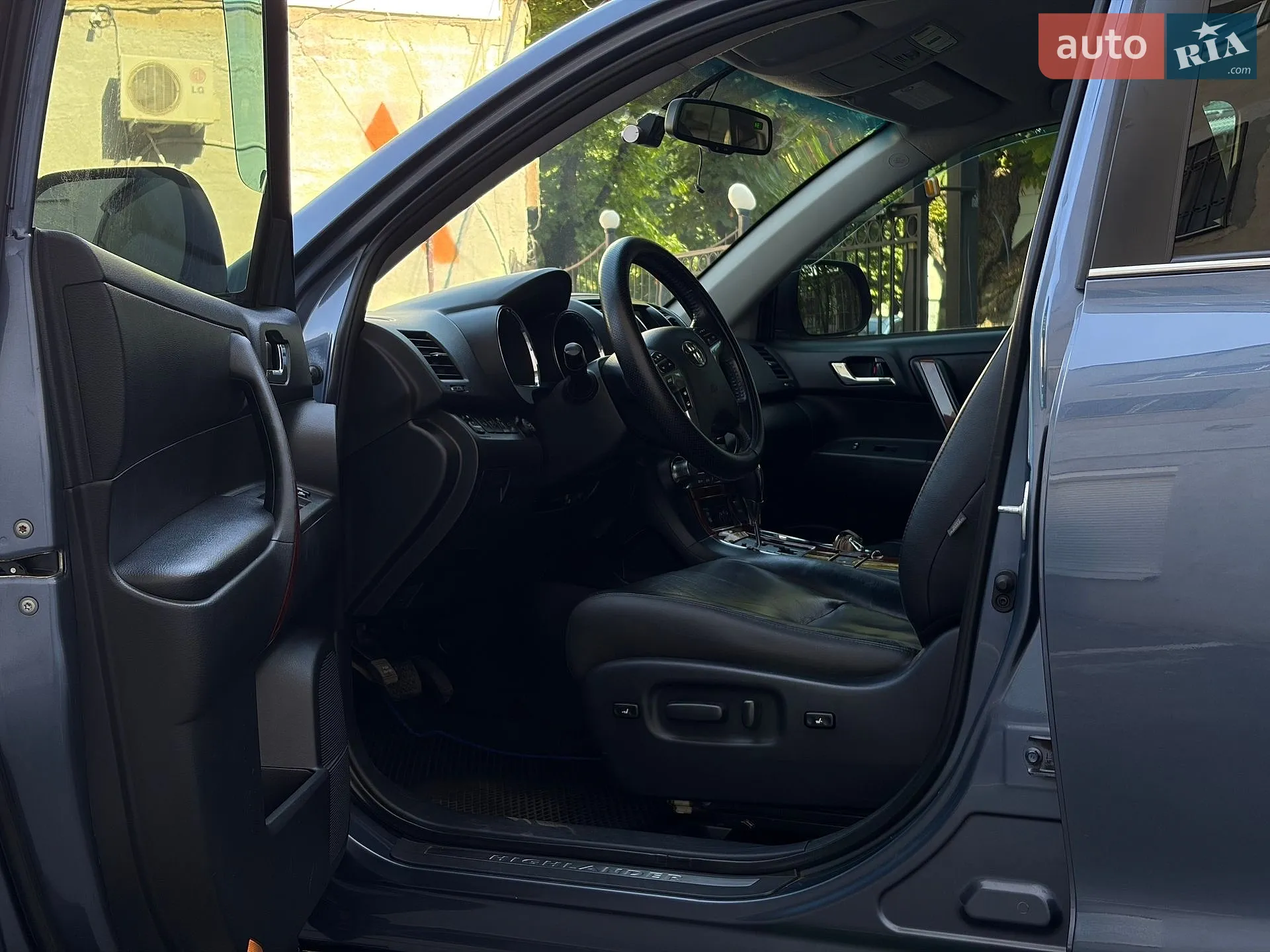 2012 Toyota Highlander - мініатюра 19
