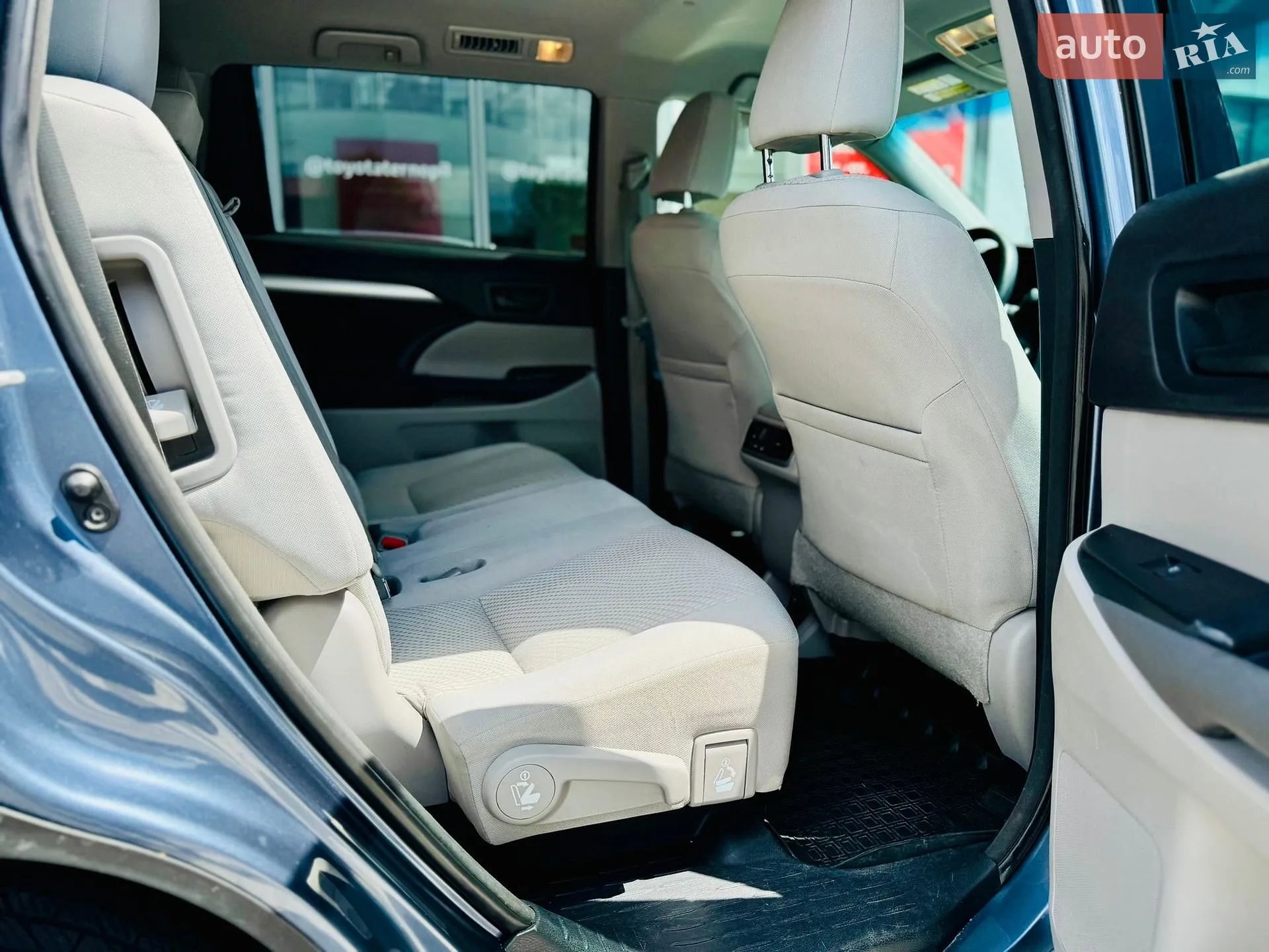 2014 Toyota Highlander - мініатюра 7