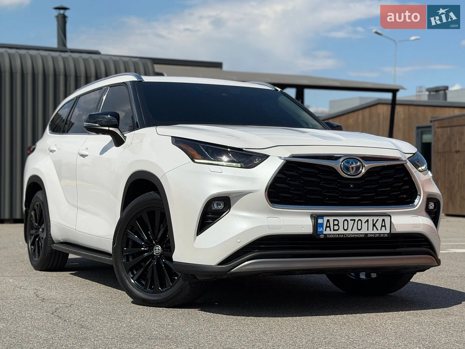 2023 Toyota Highlander - фото 1