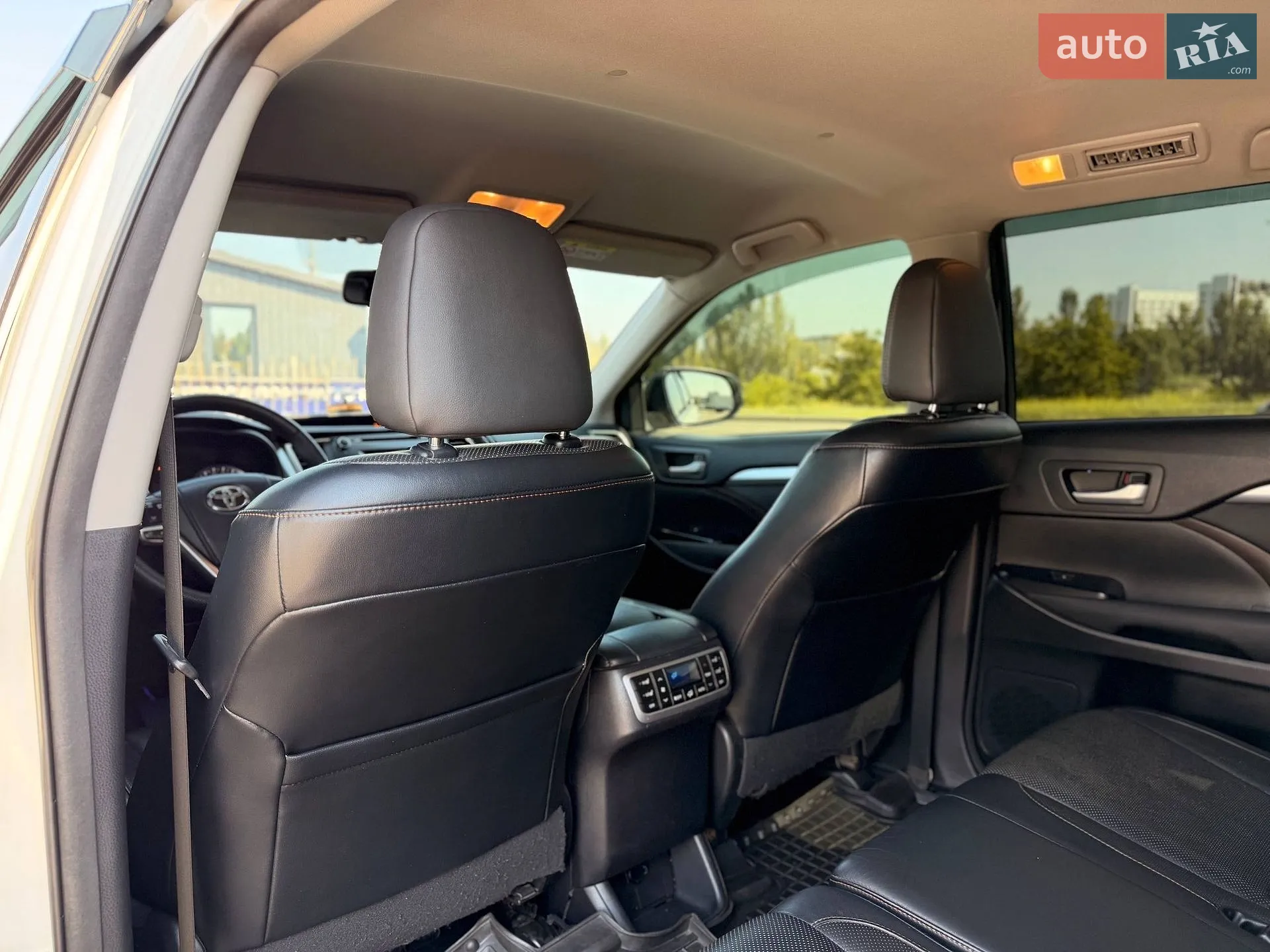 2014 Toyota Highlander - мініатюра 54