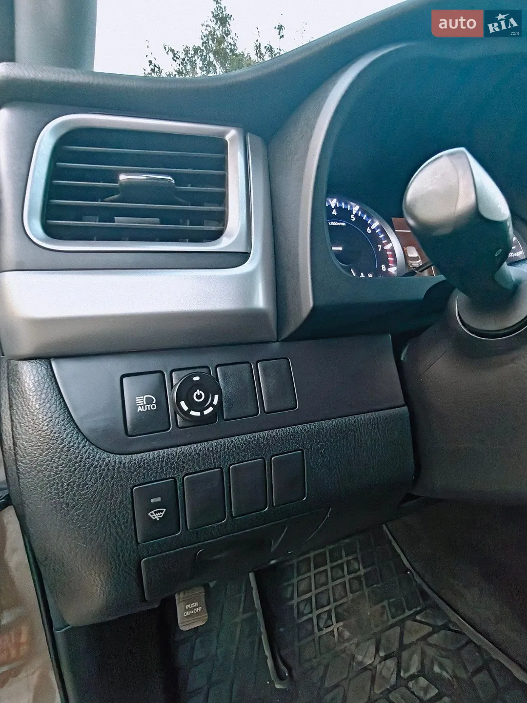 2017 Toyota Highlander - мініатюра 24