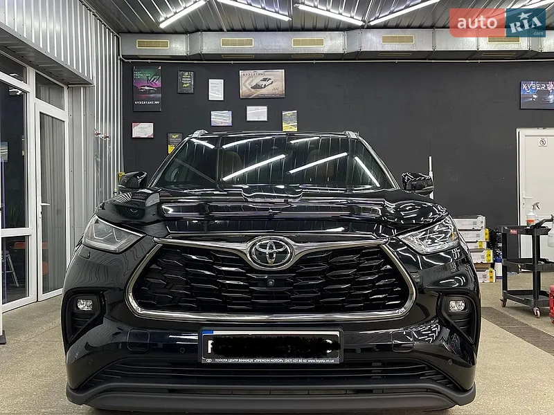 Toyota Highlander 2021