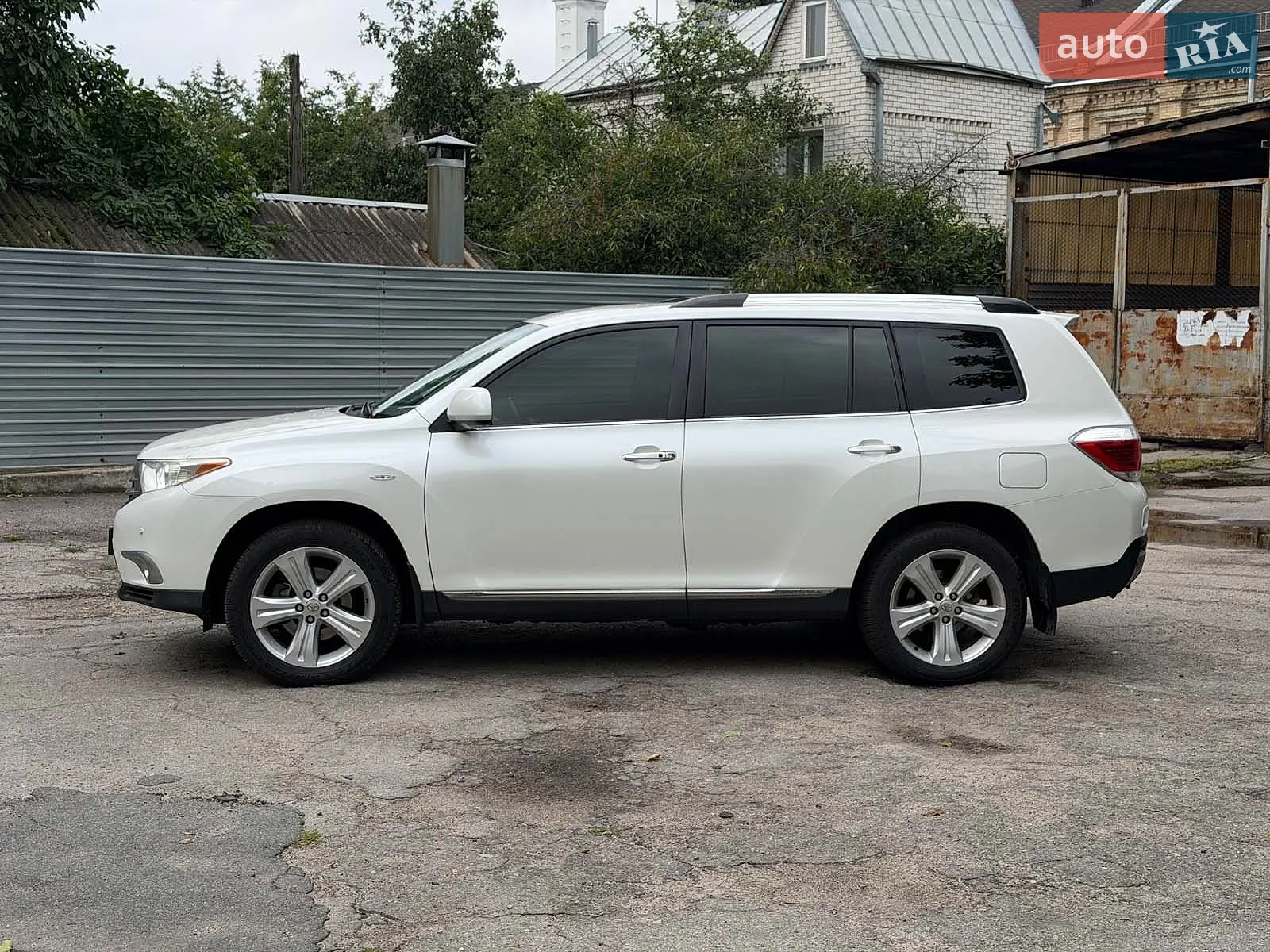 2011 Toyota Highlander - мініатюра 2