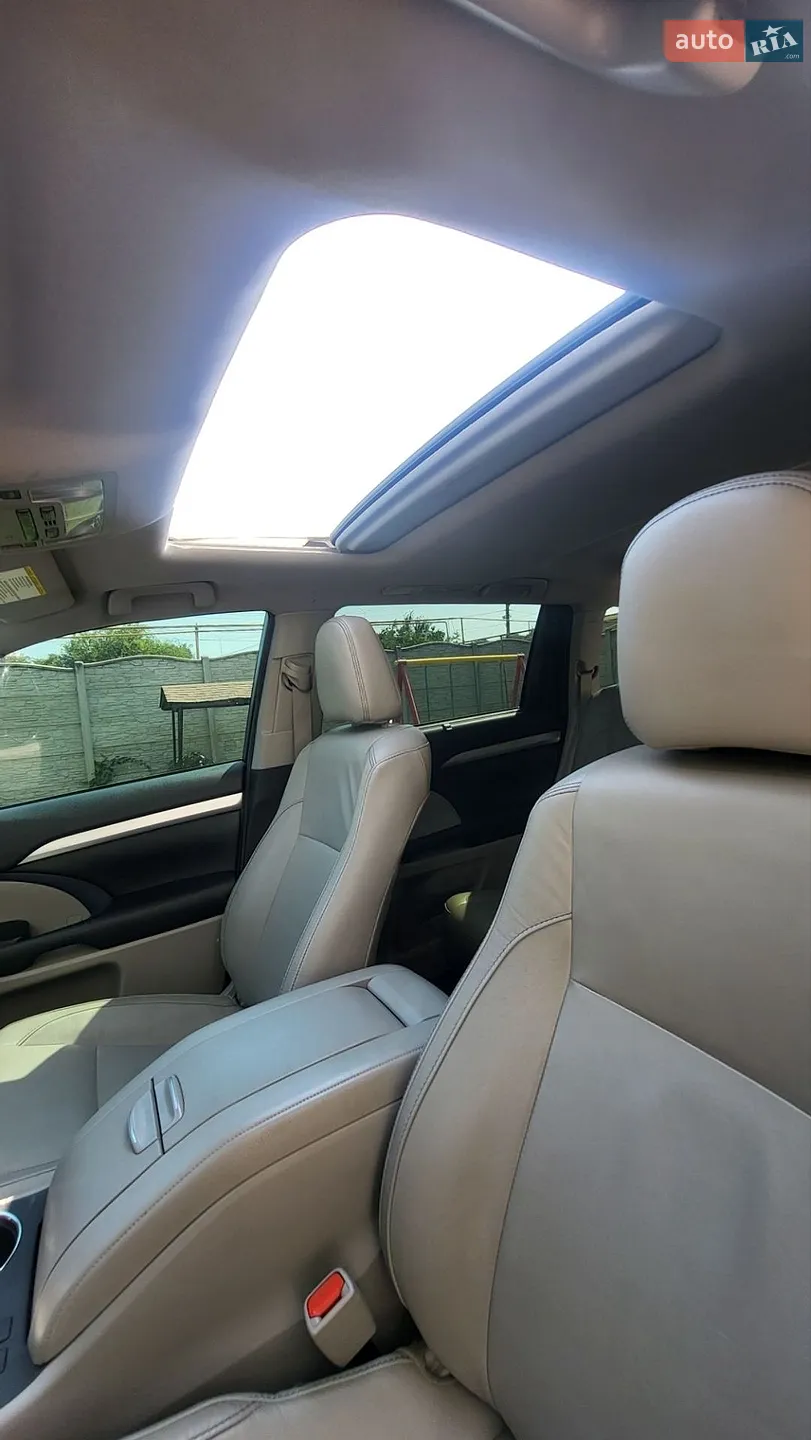 2017 Toyota Highlander - мініатюра 5