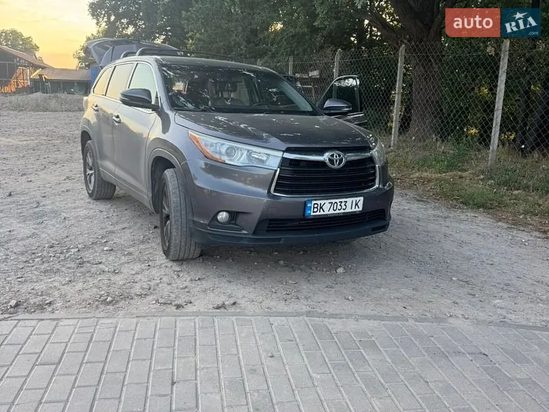 Toyota Highlander 2016