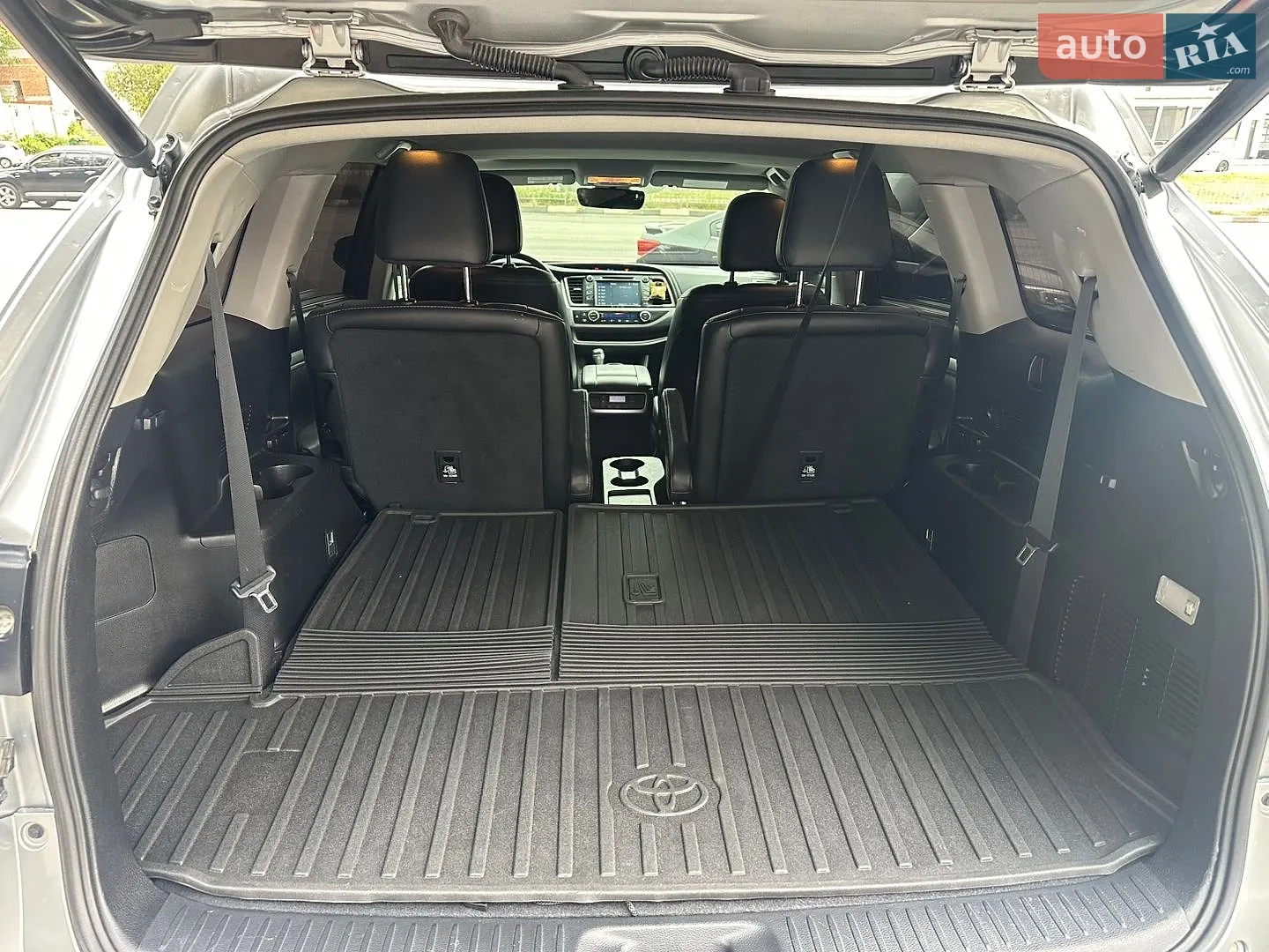 2017 Toyota Highlander - мініатюра 16