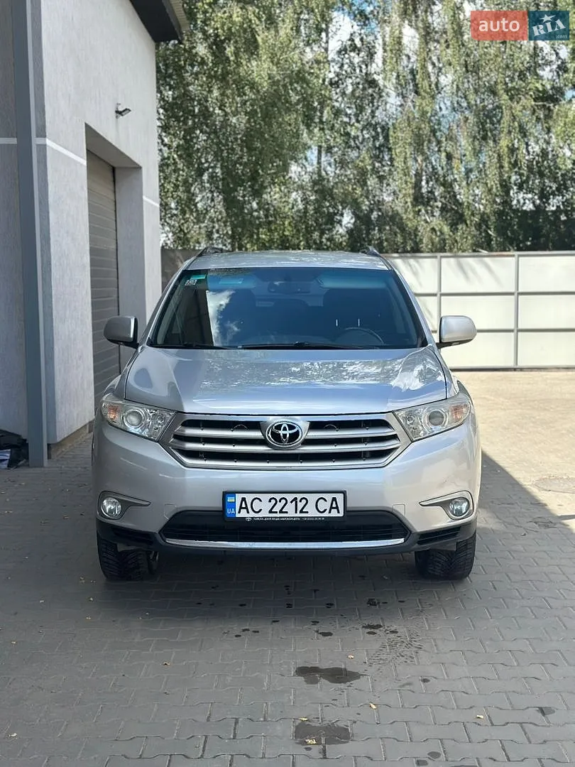 2011 Toyota Highlander - мініатюра 2