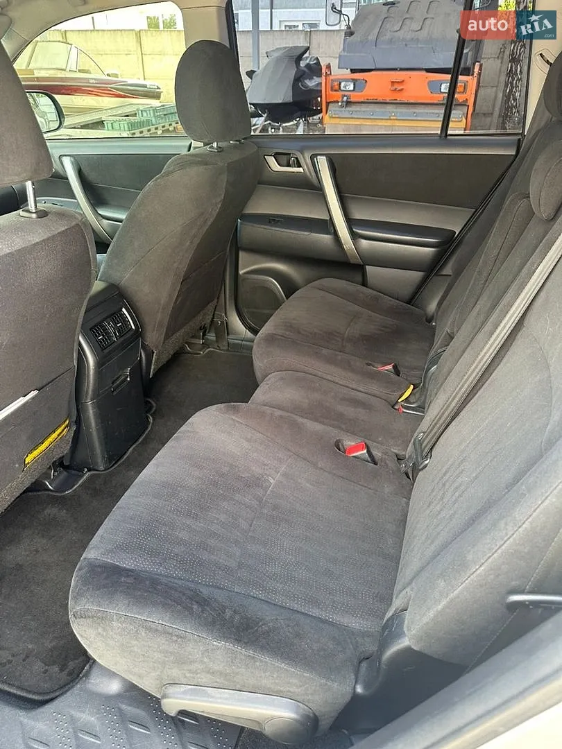 2011 Toyota Highlander - мініатюра 12