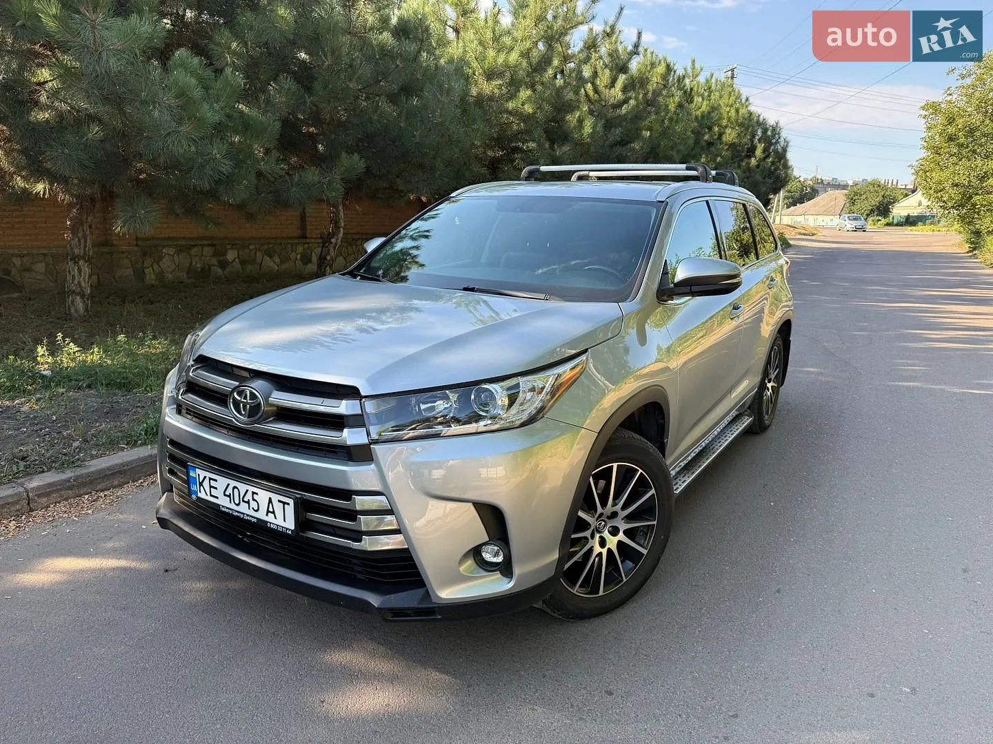 2017 Toyota Highlander - фото 1