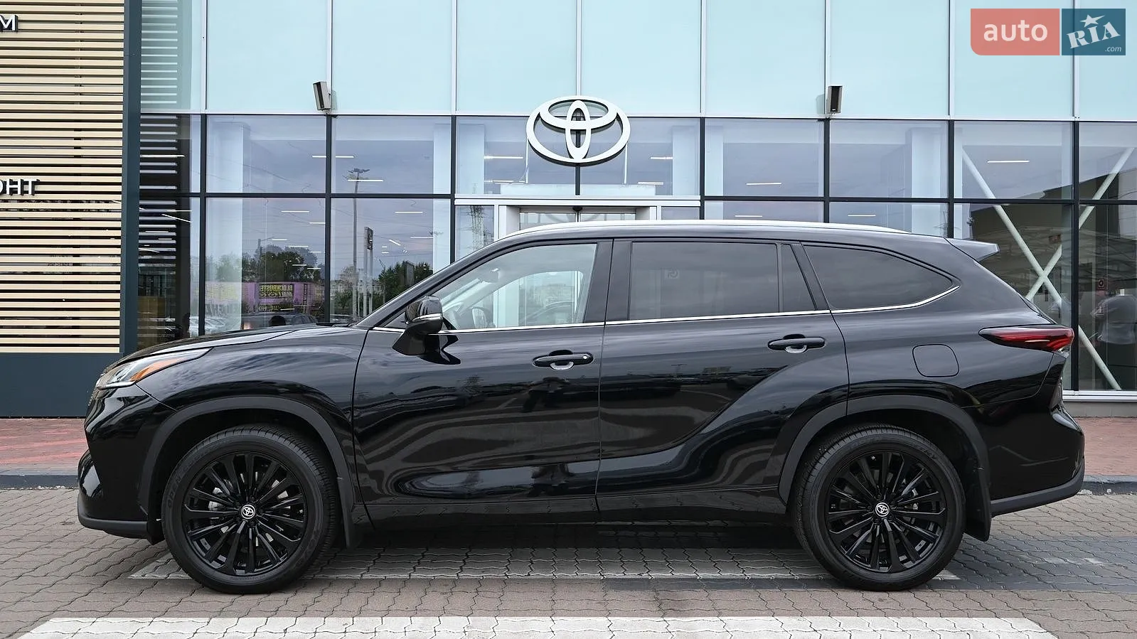 2025 Toyota Highlander - мініатюра 3
