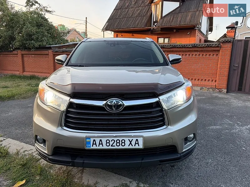 Toyota Highlander 2016