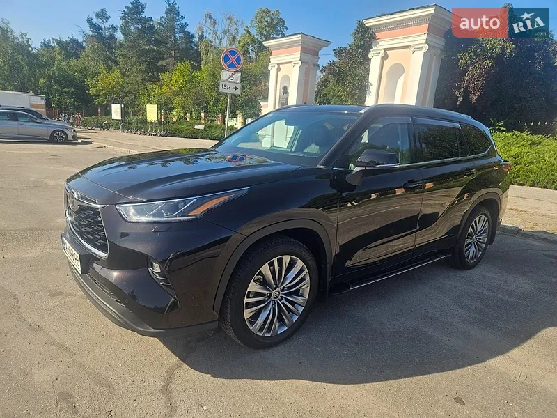 Toyota Highlander 2021