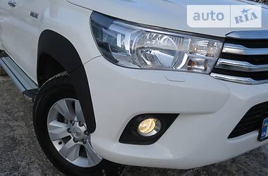 Пикап Toyota Hilux 2015 в 