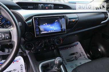 Пикап Toyota Hilux 2015 в 