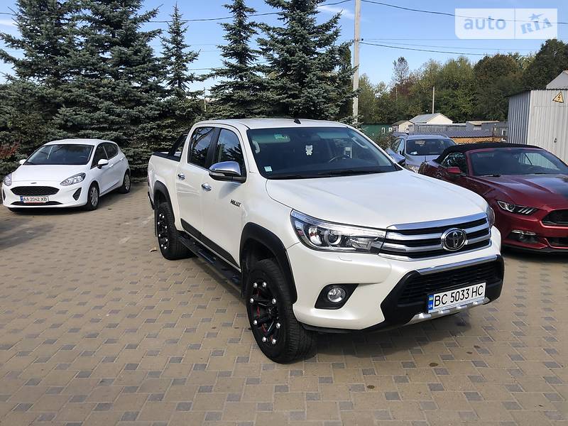 Пікап Toyota Hilux 2017 в Львові