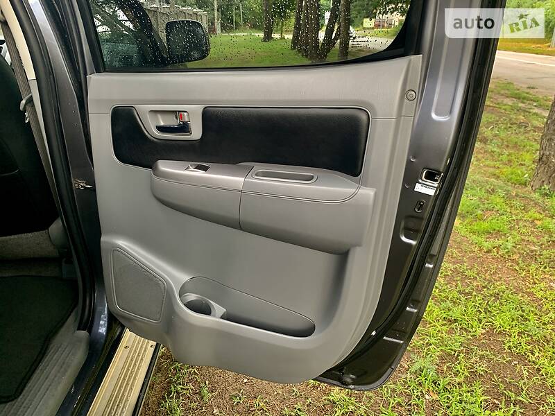 Пікап Toyota Hilux 2011 в Києві