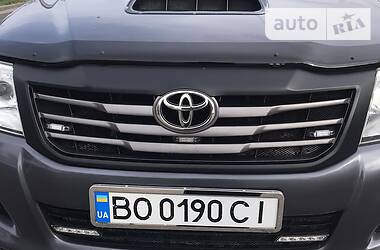 Внедорожник / Кроссовер Toyota Hilux 2014 в Кременце