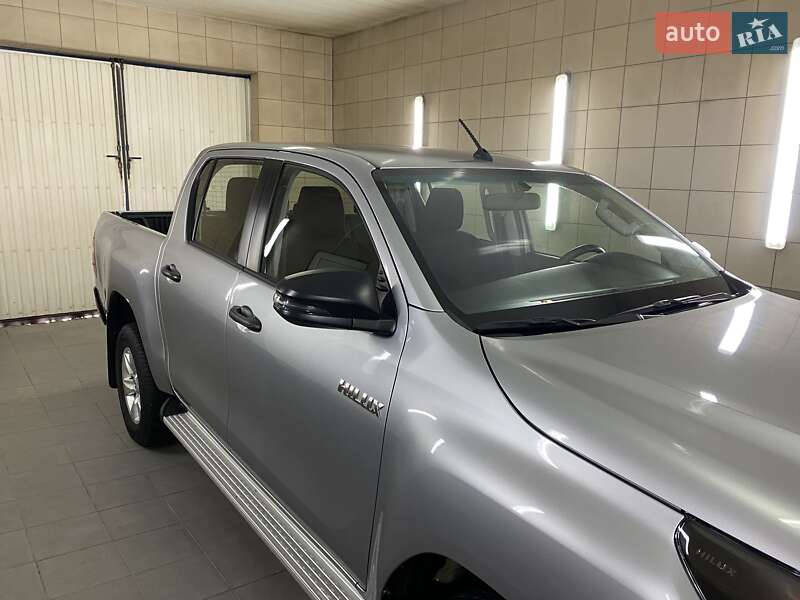 Пікап Toyota Hilux 2022 в Умані