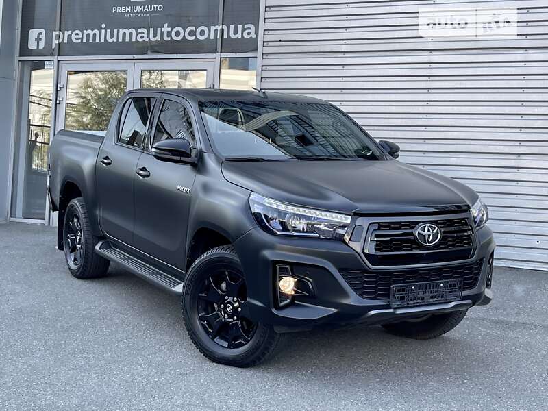 Подкрылки TOYOTA Hilux — купить защиту колесных арок Тойота Хайлюкс по выгодной цене в Авторанер