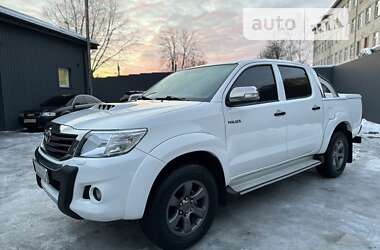 Пикап Toyota Hilux 2014 в 