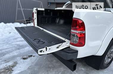 Пикап Toyota Hilux 2014 в 