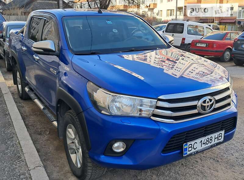 Toyota Hilux 2015