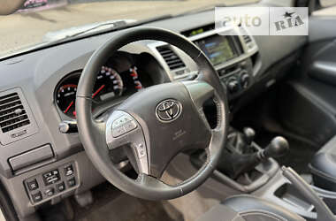 Пікап Toyota Hilux 2013 в Харкові
