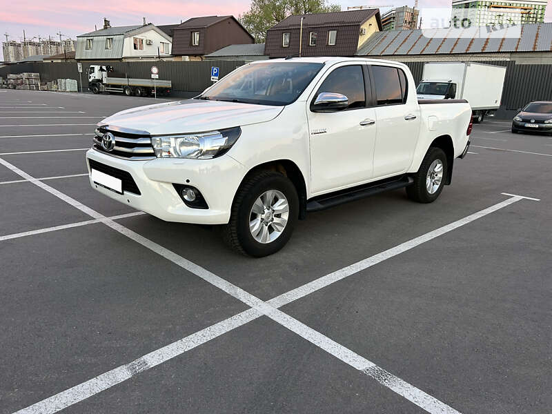 Пикап Toyota Hilux 2018 в Киеве