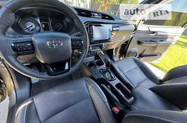 Пикап Toyota Hilux 2022 в Житомире