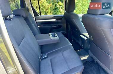 Пикап Toyota Hilux 2015 в 