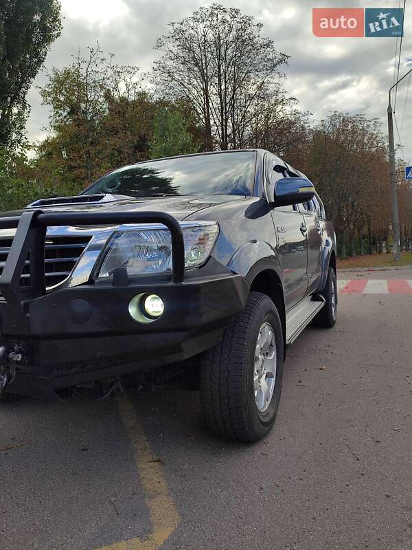 Toyota Hilux 2012