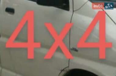 Пикап Toyota Hilux 2003 в 