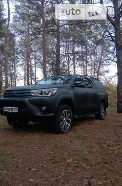 Пикап Toyota Hilux 2017 в Киеве