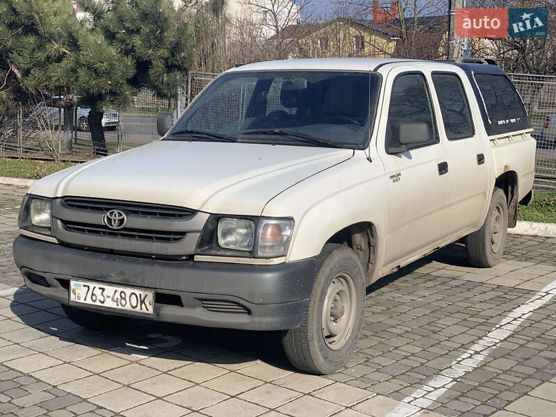 Toyota Hilux 2003