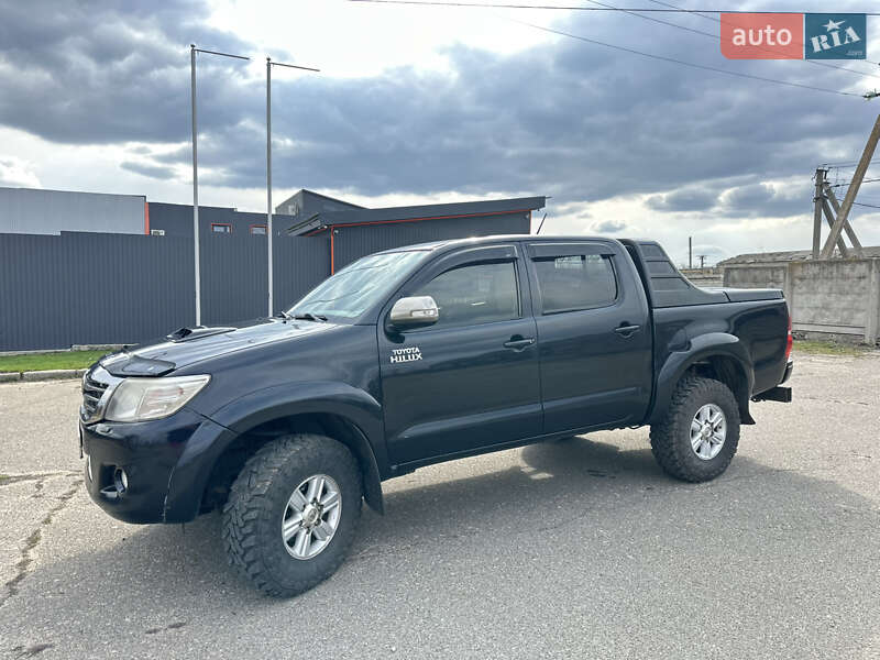 Пикап Toyota Hilux 2012 в Луцке
