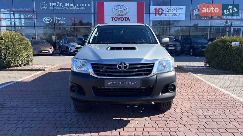Пікап Toyota Hilux 2012 в Хмельницькому