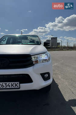 Пикап Toyota Hilux 2017 в 