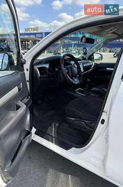 Пикап Toyota Hilux 2017 в 
