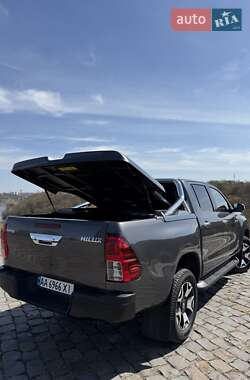 Пикап Toyota Hilux 2019 в 